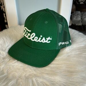 Titleist golf St. Patrick’s Day Tour Flat Bill Hat